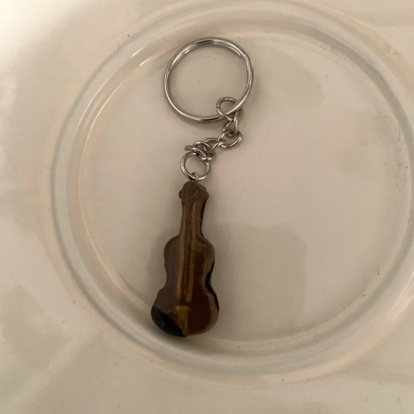 Guitar KeyChain - Picture 2 of 3